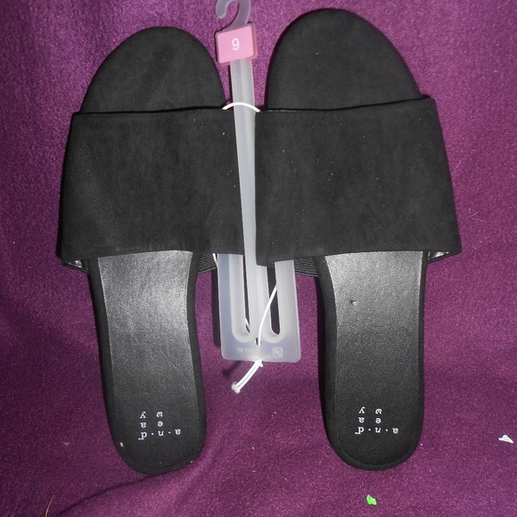 a new day Shoes - a new day black shoe sandals 9 woman